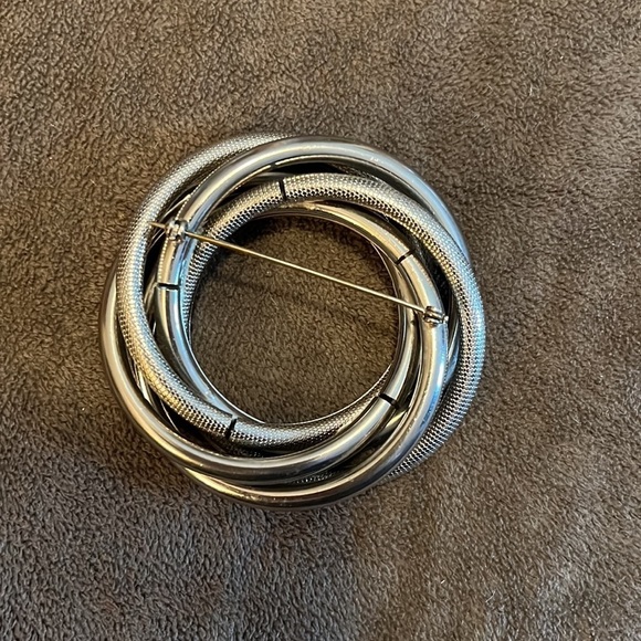 Vintage silver broach. - Picture 2 of 2